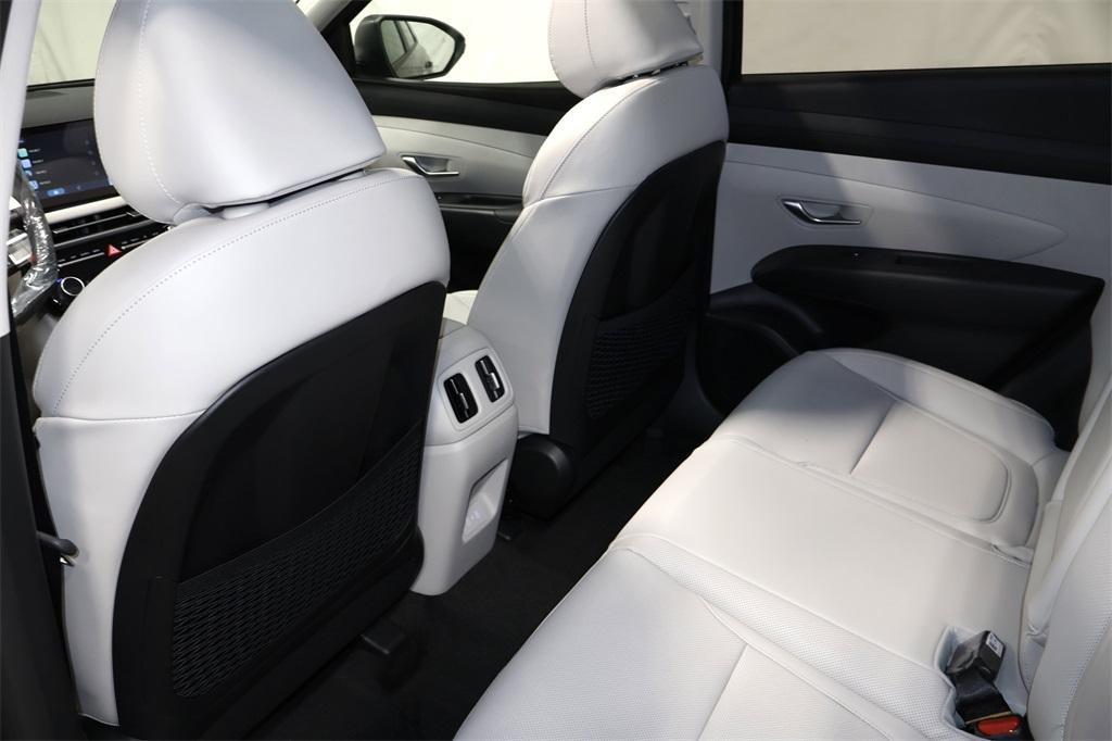 new 2025 Hyundai TUCSON Hybrid car, priced at $33,414