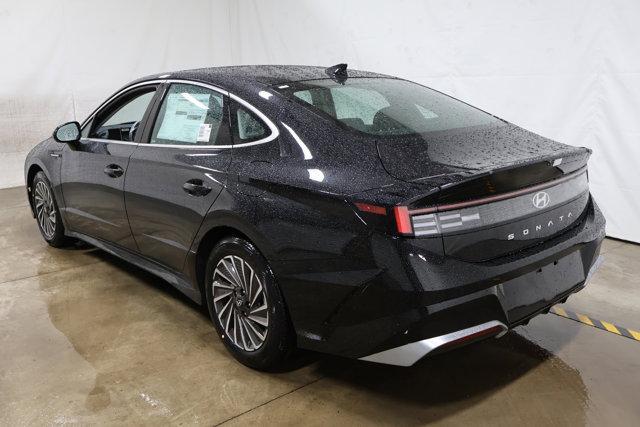 new 2025 Hyundai Sonata Hybrid car, priced at $30,927