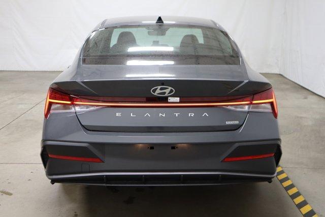 new 2024 Hyundai Elantra HEV car, priced at $26,916