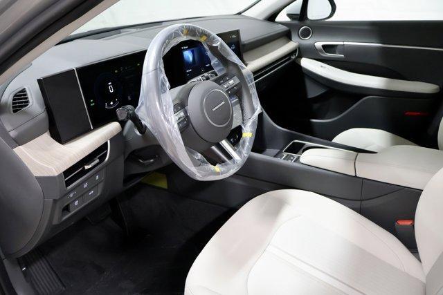 new 2025 Hyundai Sonata Hybrid car, priced at $30,883