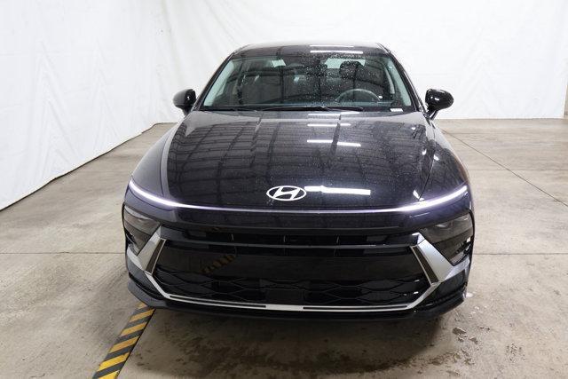 new 2025 Hyundai Sonata Hybrid car, priced at $31,043