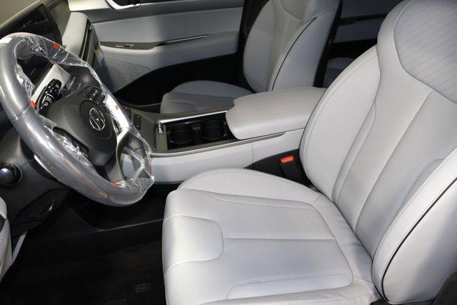 new 2025 Hyundai Palisade car, priced at $40,287