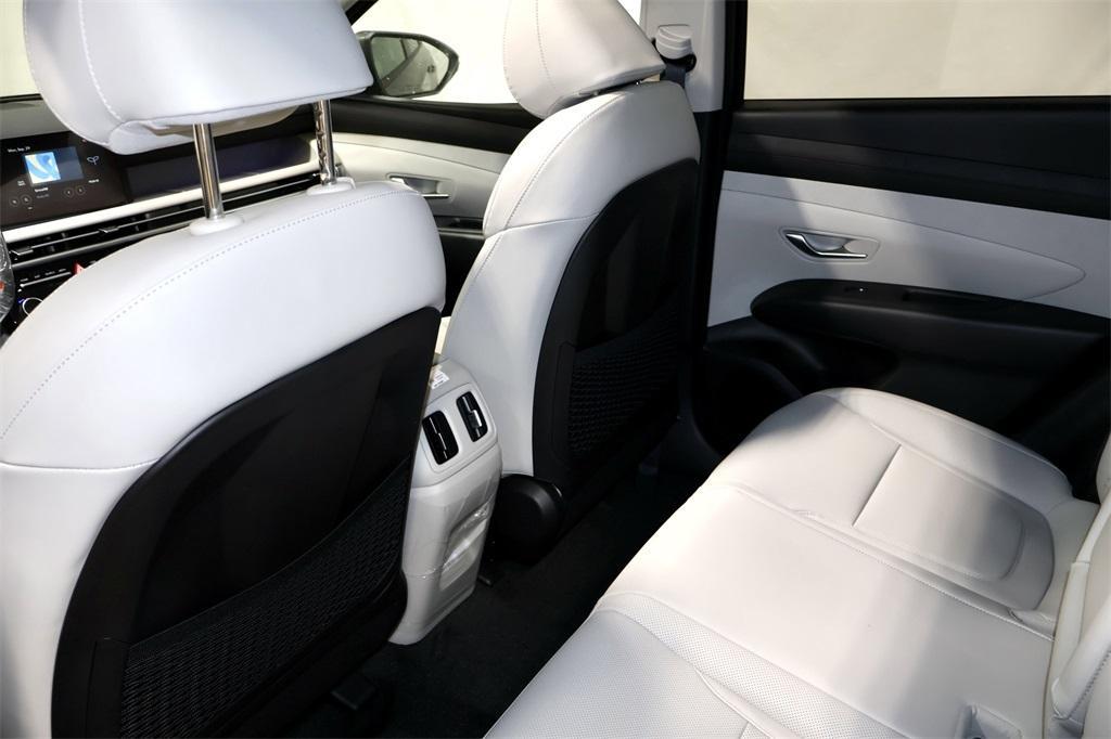 new 2025 Hyundai TUCSON Hybrid car, priced at $35,182