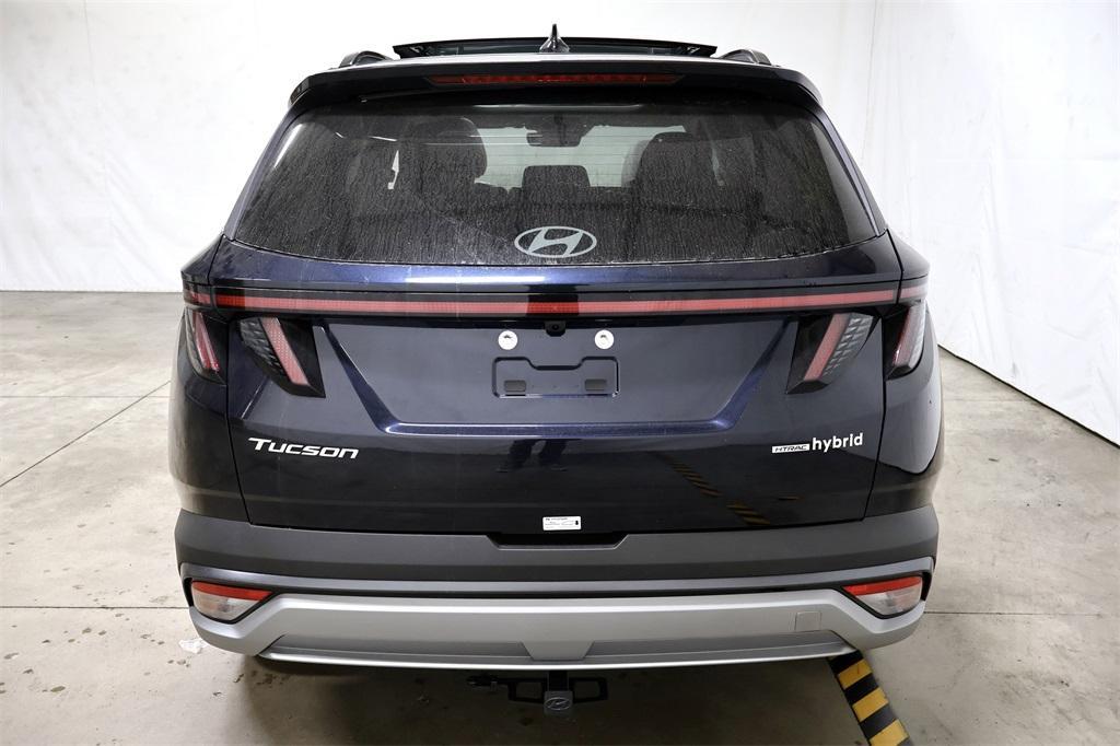 new 2025 Hyundai TUCSON Hybrid car, priced at $35,182