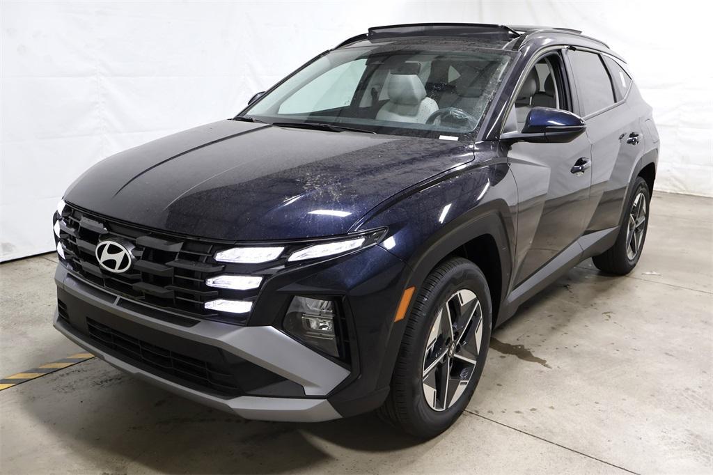 new 2025 Hyundai TUCSON Hybrid car, priced at $35,182
