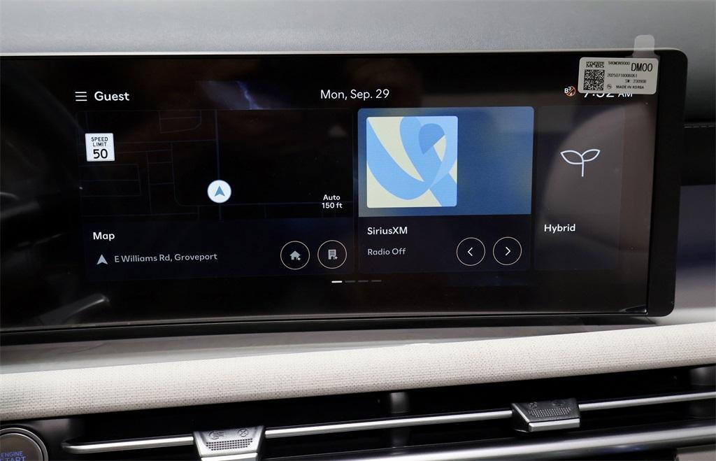 new 2025 Hyundai TUCSON Hybrid car, priced at $35,182