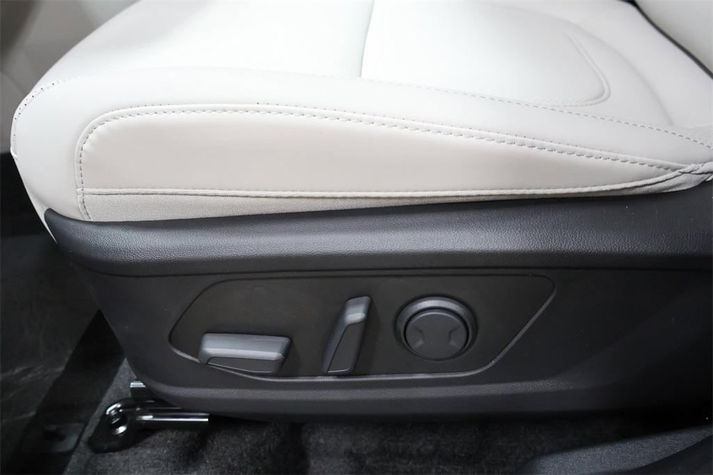 new 2025 Hyundai TUCSON Hybrid car, priced at $35,182