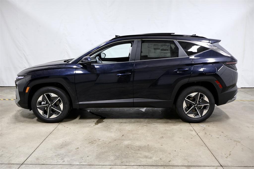 new 2025 Hyundai TUCSON Hybrid car, priced at $35,182