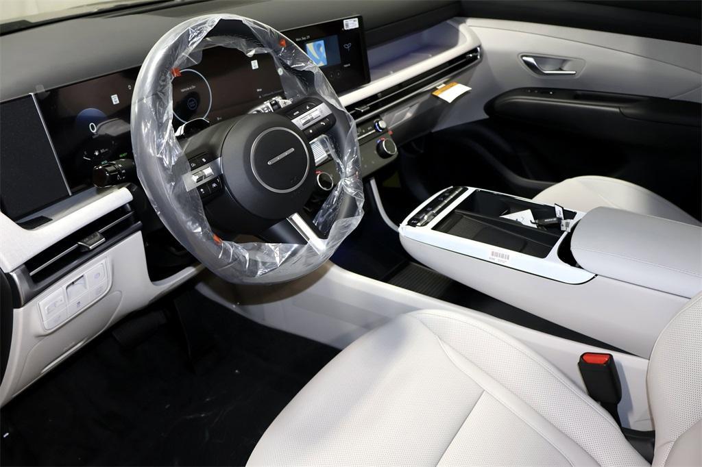 new 2025 Hyundai TUCSON Hybrid car, priced at $35,182