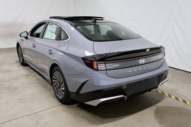new 2025 Hyundai Sonata Hybrid car, priced at $37,249