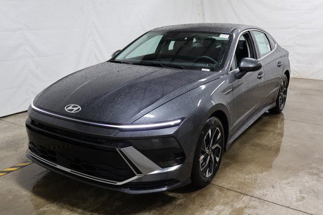 new 2025 Hyundai Sonata car, priced at $28,932