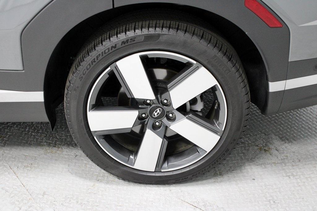 used 2024 Hyundai Santa Fe car, priced at $35,721
