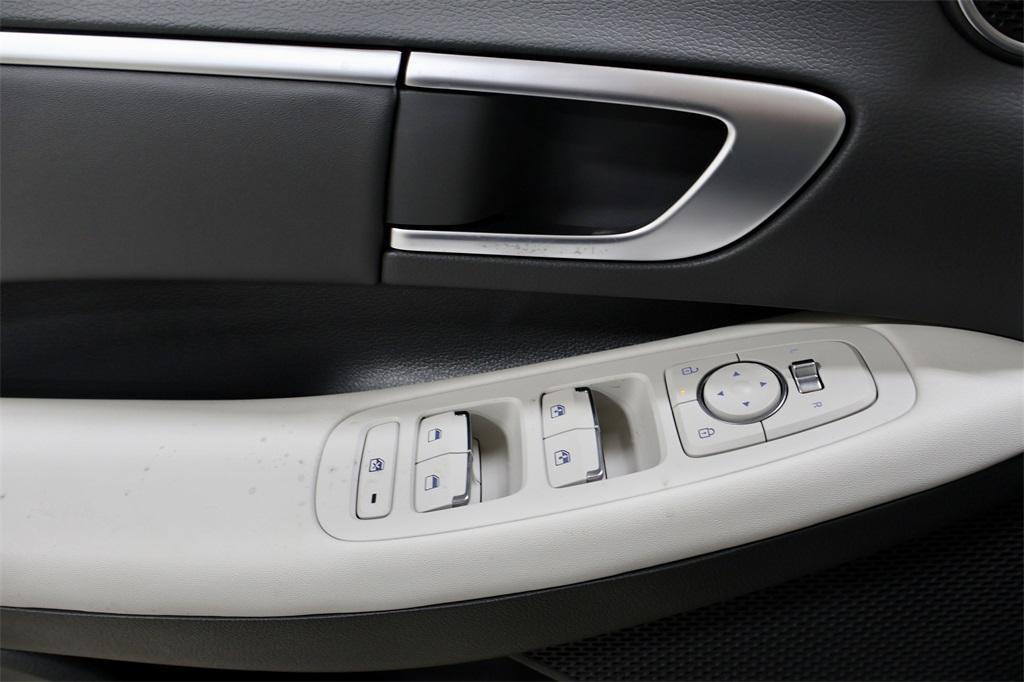 new 2025 Hyundai Sonata car, priced at $28,429