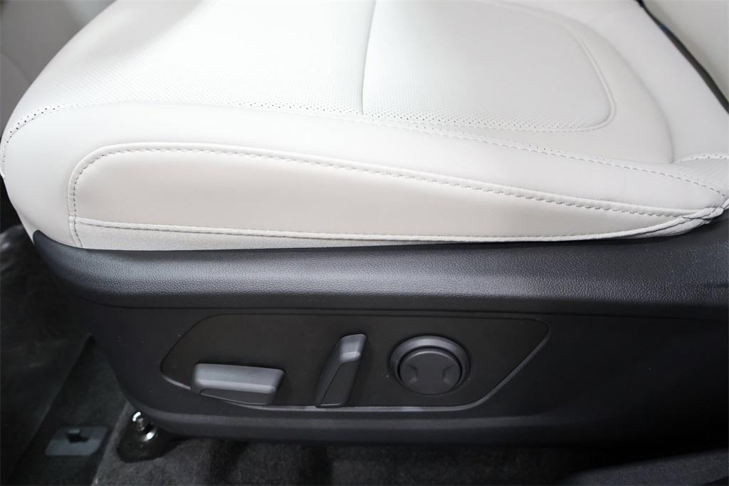 new 2025 Hyundai TUCSON Hybrid car, priced at $34,660