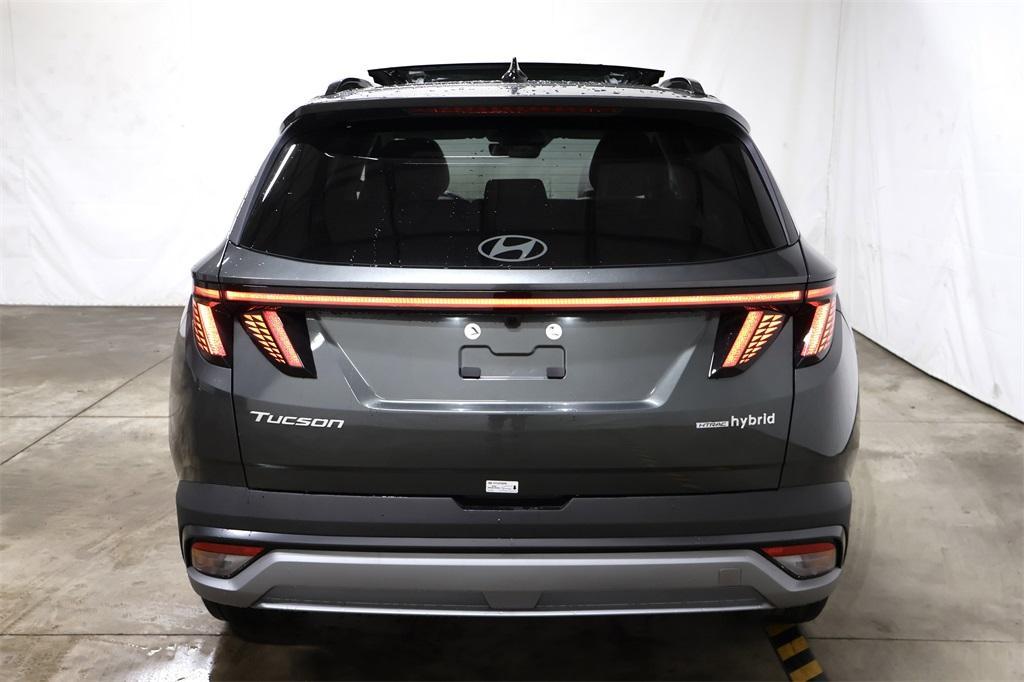 new 2025 Hyundai TUCSON Hybrid car, priced at $34,660