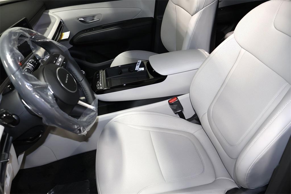 new 2025 Hyundai TUCSON Hybrid car, priced at $34,660