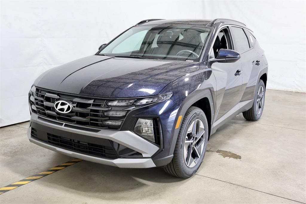 new 2025 Hyundai TUCSON Hybrid car, priced at $33,414