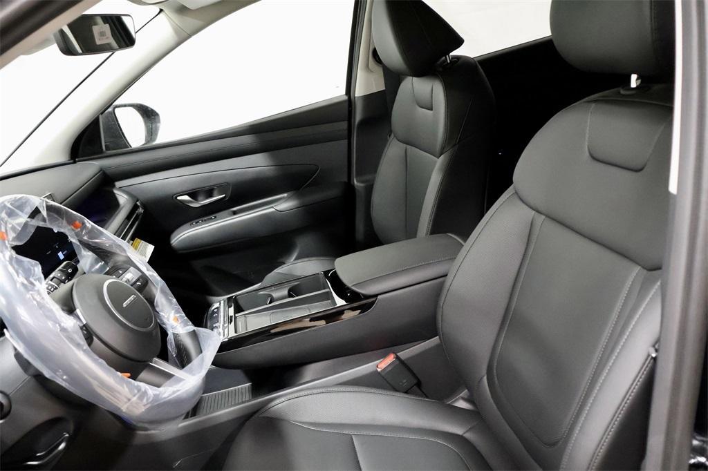 new 2025 Hyundai TUCSON Hybrid car, priced at $33,414
