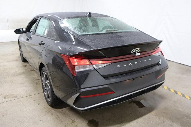 new 2025 Hyundai Elantra car, priced at $22,457