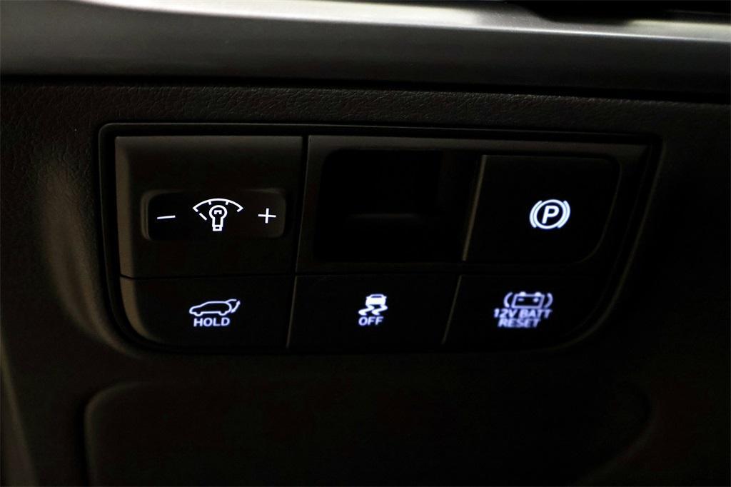 new 2025 Hyundai TUCSON Hybrid car, priced at $34,703