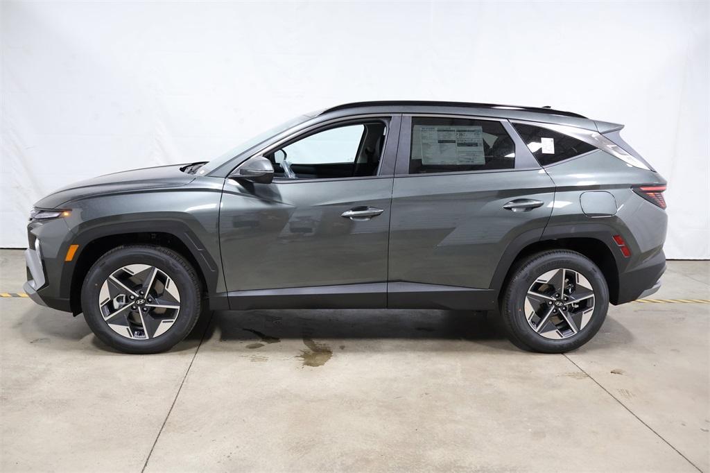 new 2025 Hyundai TUCSON Hybrid car, priced at $34,703