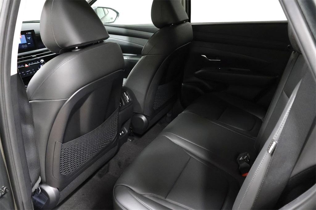 new 2025 Hyundai TUCSON Hybrid car, priced at $34,703