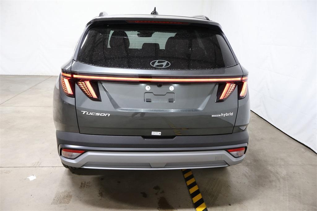 new 2025 Hyundai TUCSON Hybrid car, priced at $34,703