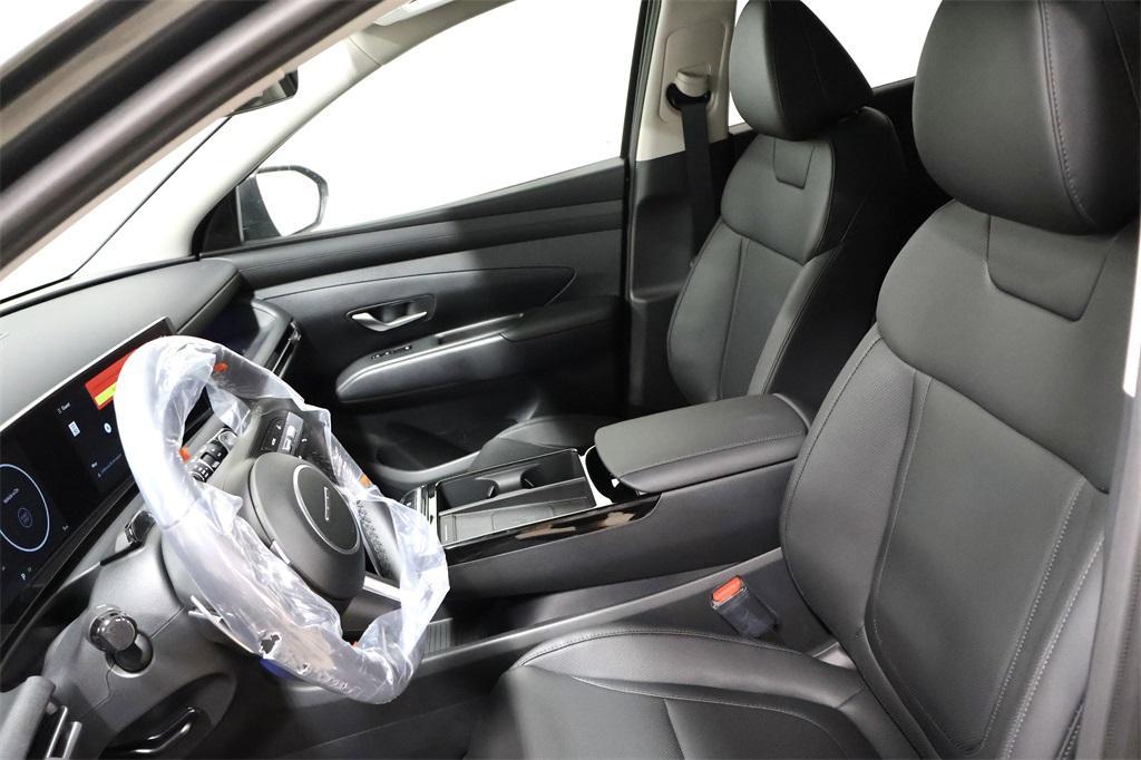 new 2025 Hyundai TUCSON Hybrid car, priced at $34,703