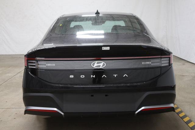 new 2025 Hyundai Sonata car, priced at $27,063