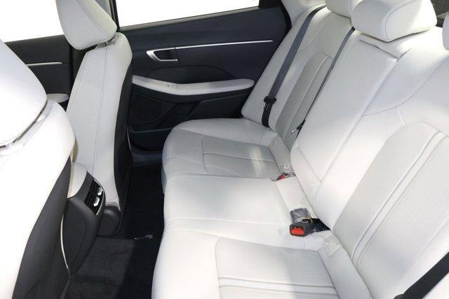 new 2025 Hyundai Sonata Hybrid car, priced at $31,399