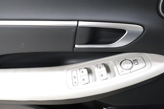 new 2025 Hyundai Sonata Hybrid car, priced at $31,399