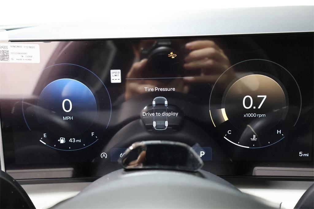 new 2025 Hyundai Tucson car, priced at $33,073