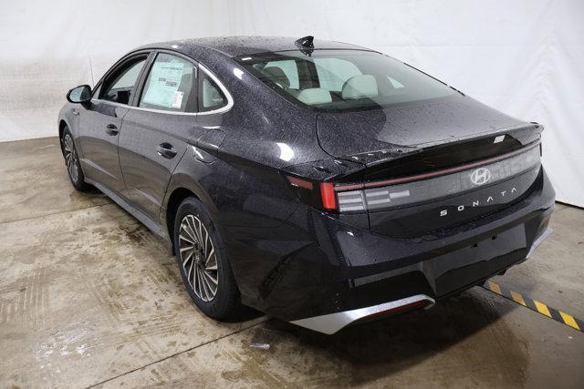new 2025 Hyundai Sonata Hybrid car, priced at $31,347