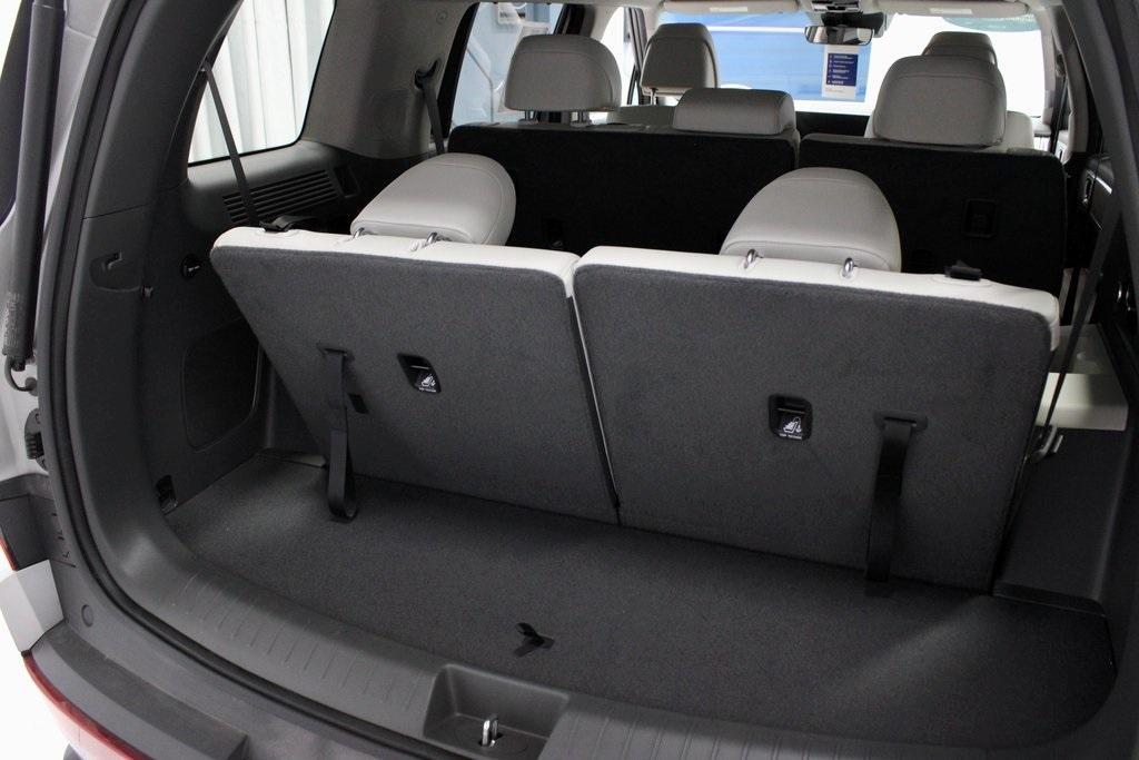 used 2024 Hyundai Santa Fe car, priced at $38,867