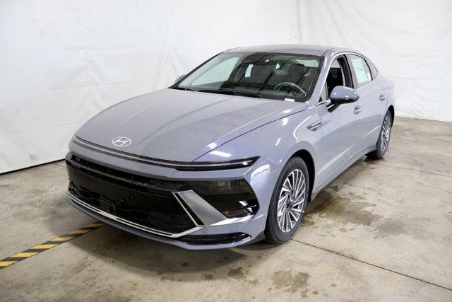 new 2025 Hyundai Sonata Hybrid car, priced at $31,567