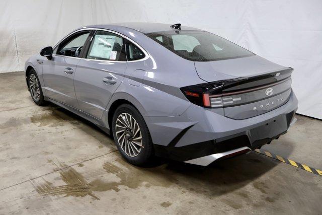 new 2025 Hyundai Sonata Hybrid car, priced at $31,567