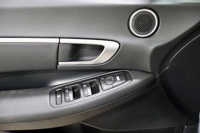 new 2025 Hyundai Sonata Hybrid car, priced at $31,567