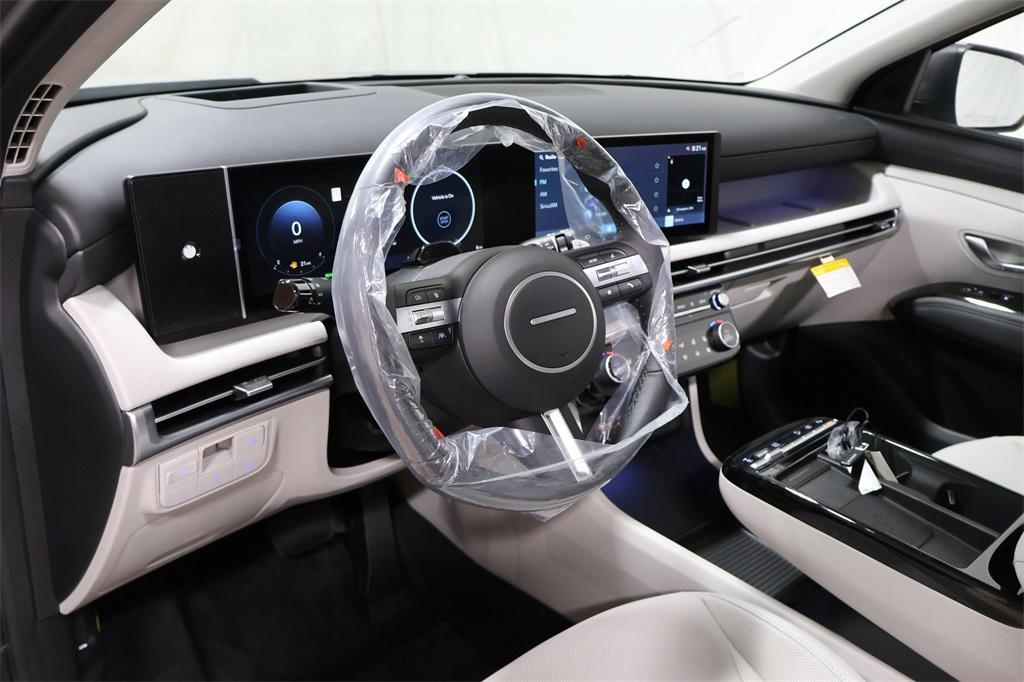 new 2025 Hyundai TUCSON Hybrid car, priced at $39,186