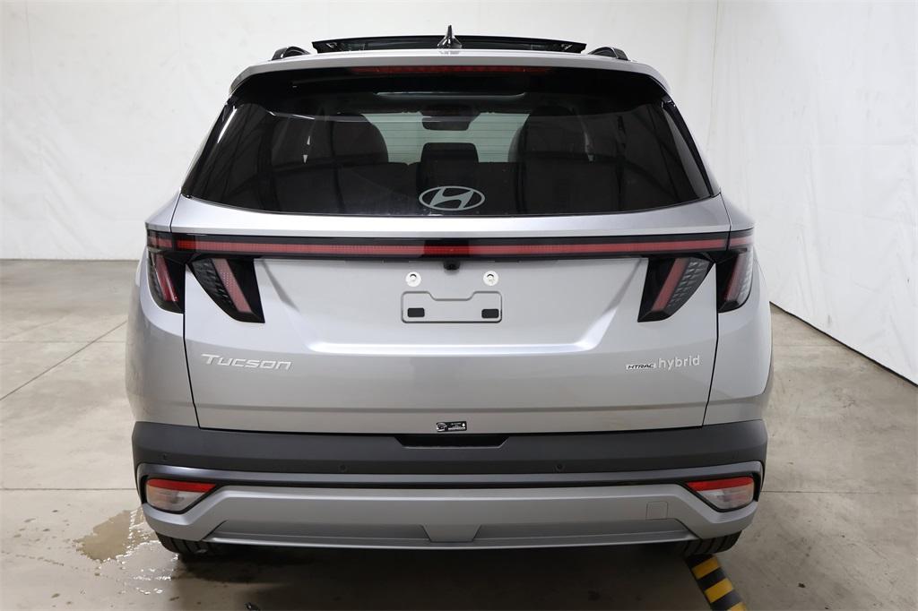 new 2025 Hyundai TUCSON Hybrid car, priced at $39,186