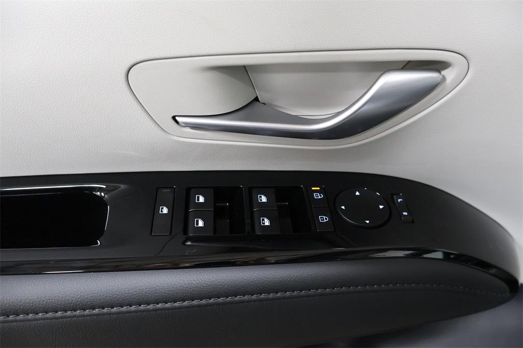 new 2025 Hyundai TUCSON Hybrid car, priced at $39,186