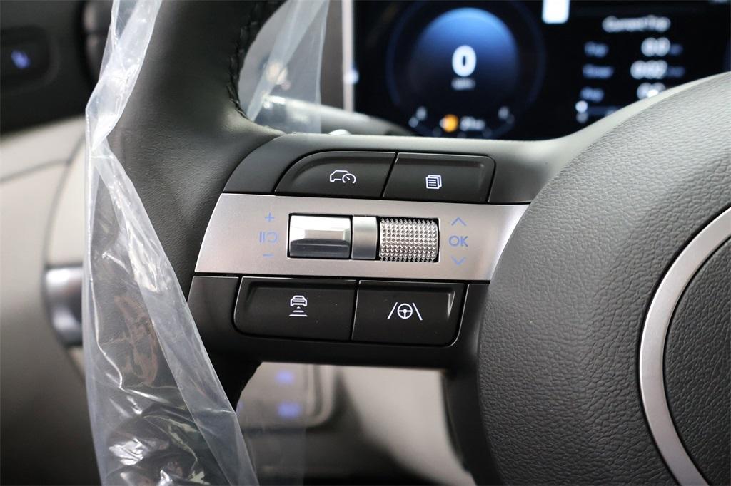 new 2025 Hyundai TUCSON Hybrid car, priced at $39,186