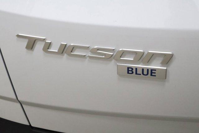 new 2025 Hyundai TUCSON Hybrid car, priced at $33,985