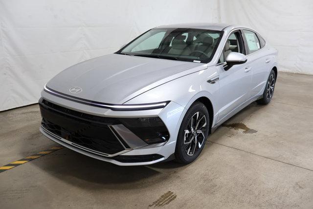 new 2025 Hyundai Sonata car, priced at $26,998