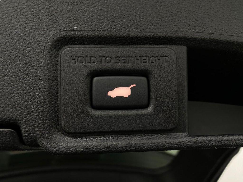 new 2025 Acura RDX car, priced at $54,400