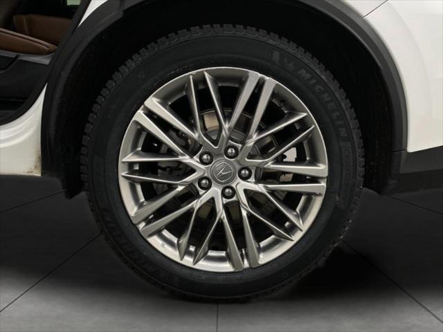 used 2022 Acura MDX car, priced at $44,582
