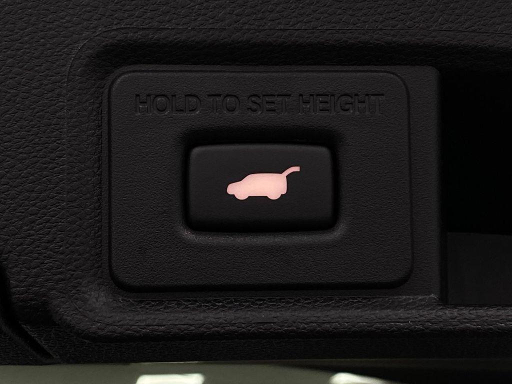 new 2025 Acura RDX car, priced at $49,250