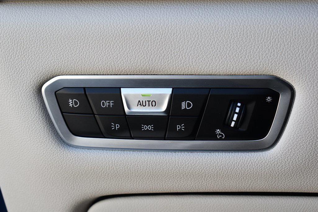 used 2022 BMW X7 car, priced at $53,250