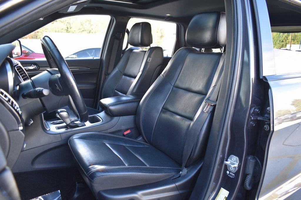 used 2021 Jeep Grand Cherokee car, priced at $23,694