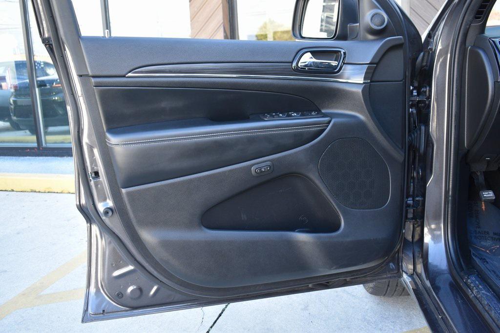 used 2021 Jeep Grand Cherokee car, priced at $23,694