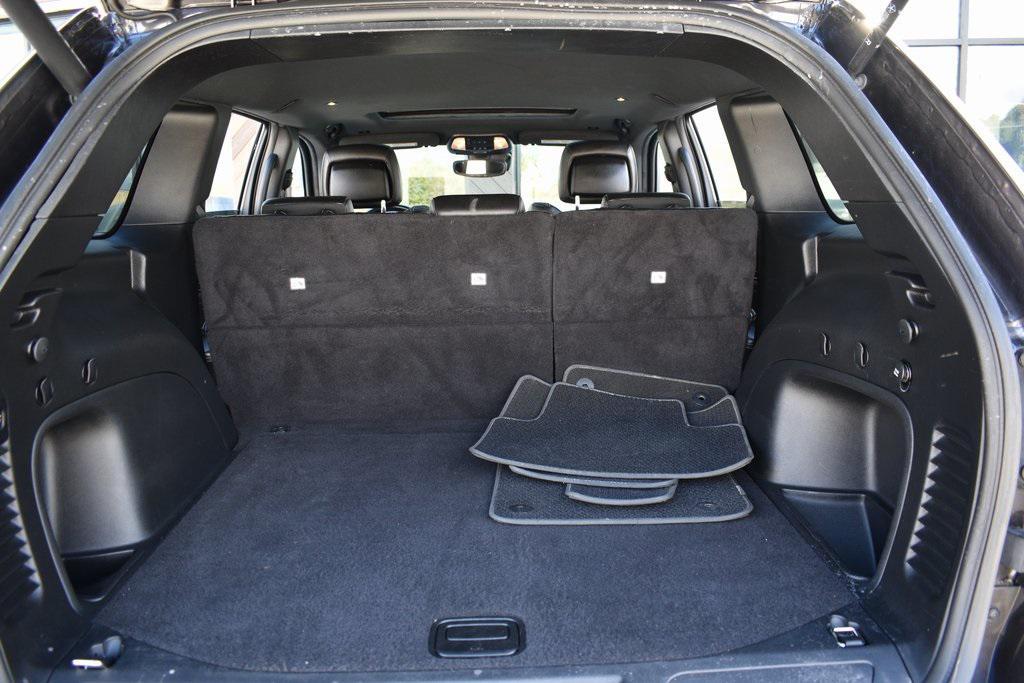 used 2021 Jeep Grand Cherokee car, priced at $23,694